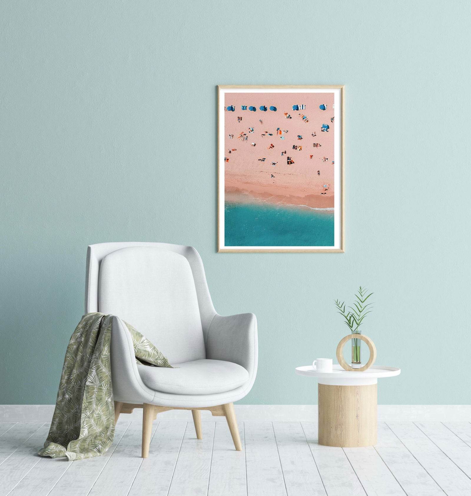 Beachgoers Poster - Hakyarts