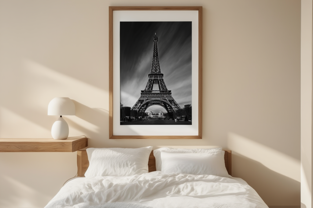 Parisian Nights – La Tour Eiffel Art Print | Minimalist Wall Décor