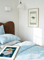 Set of 2 Contemporary Figurative & Equestrian Wall Art Prints – Chic Contours & Horse Racing Gallery Set