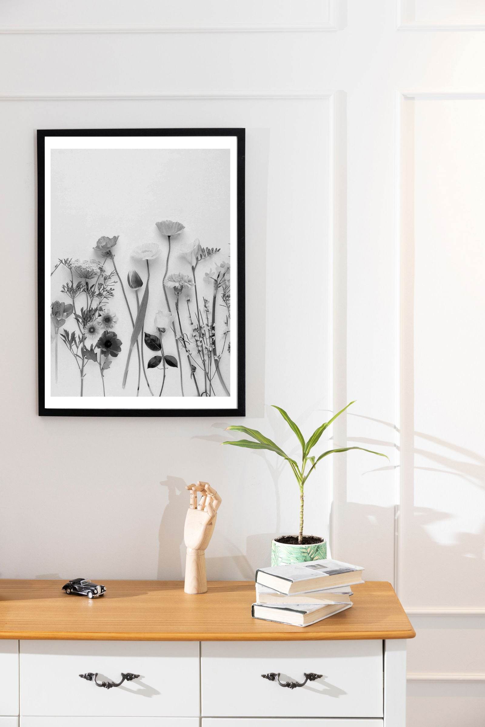 Black and White Pressed Flowers Poster - Hakyarts