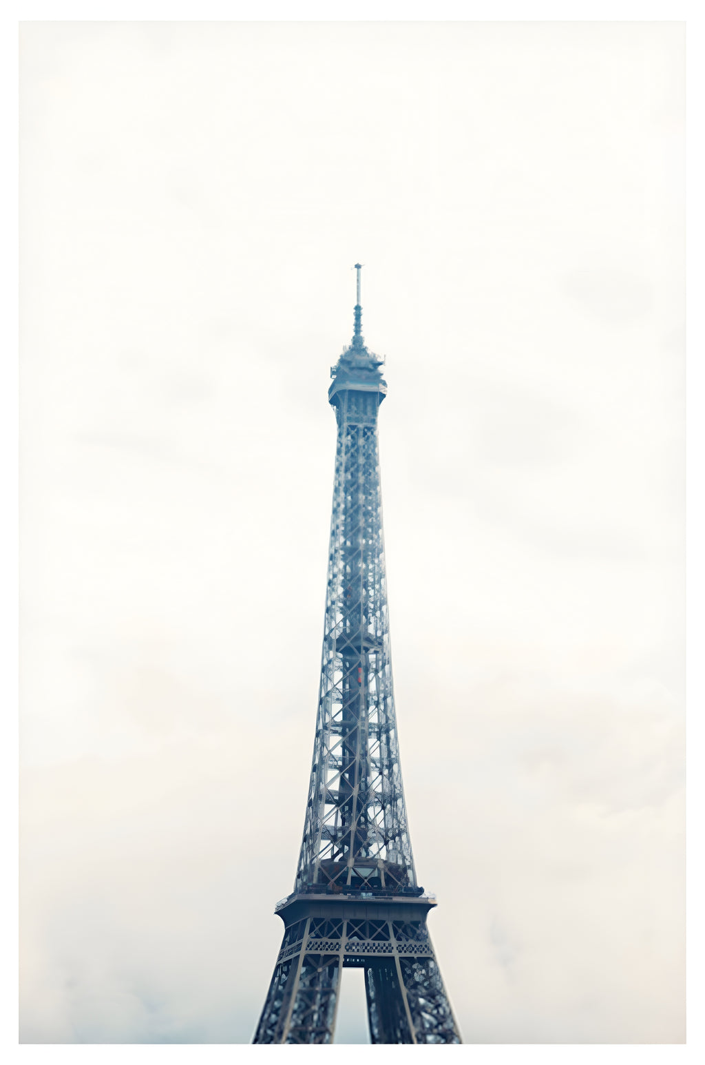 Eiffel Tower No1 Poster - Hakyarts