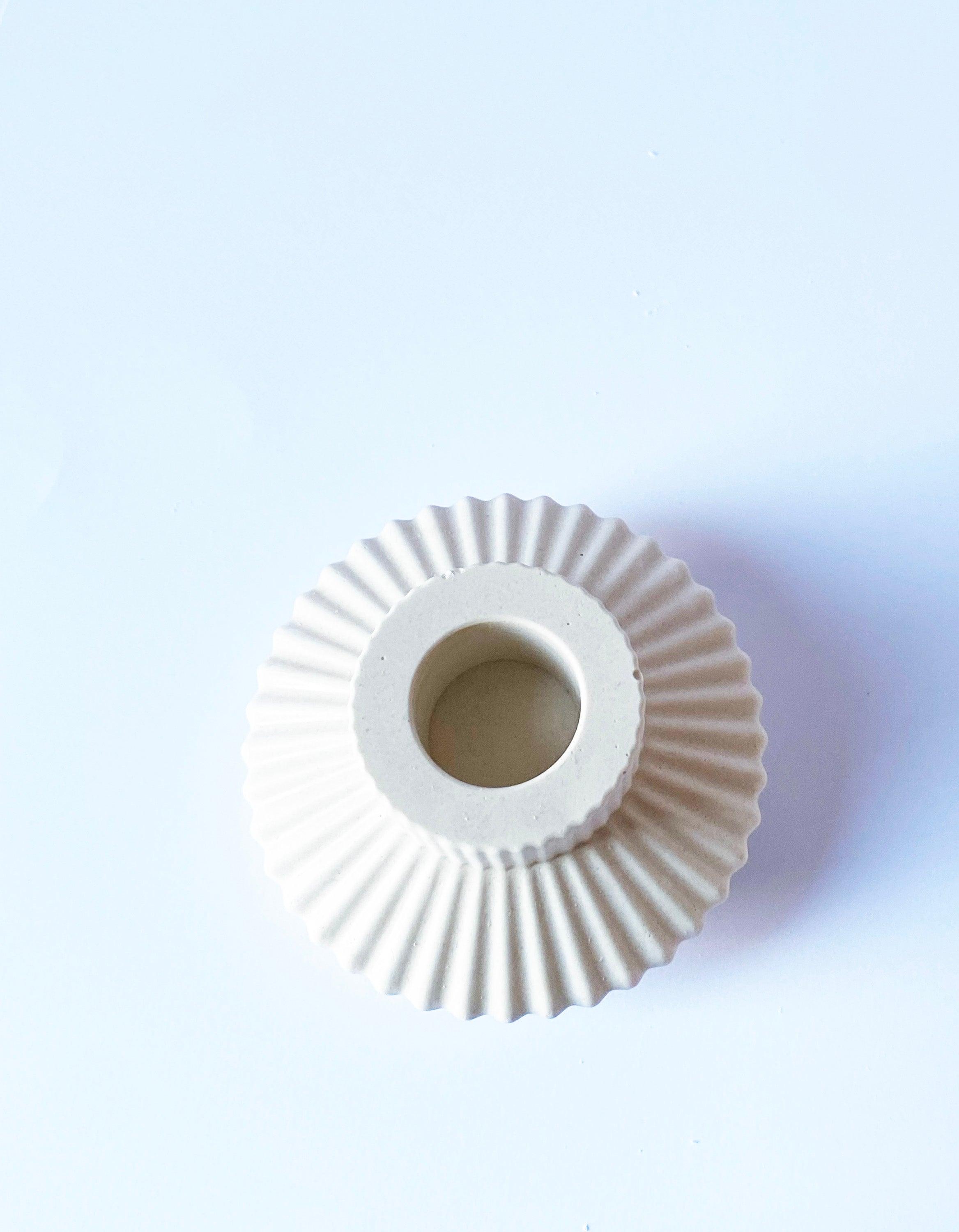 Minimalist Striped Candle Holder – White Cream Home Decor