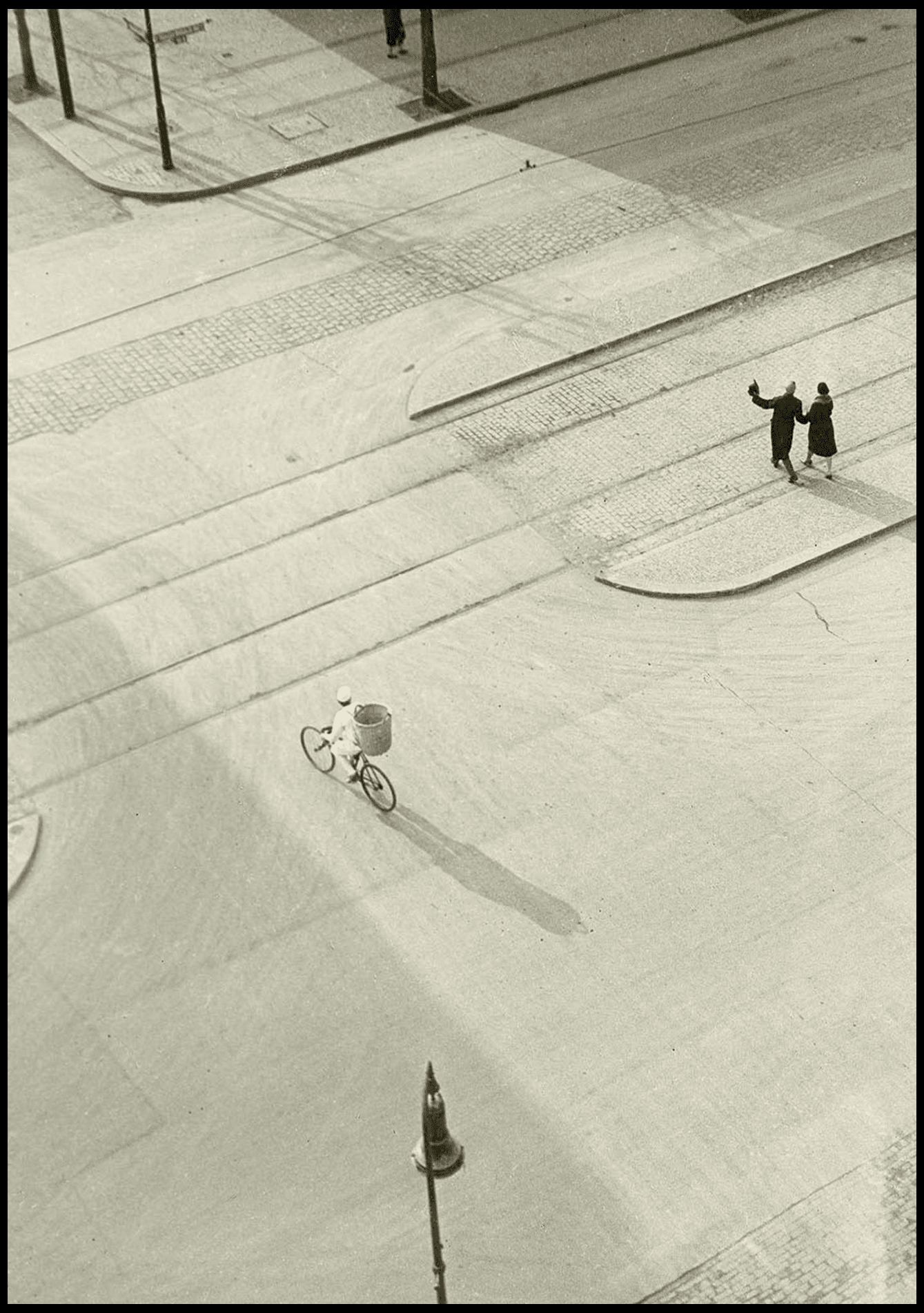 Set of 3 “7 A.M. – New Year’s Morning” Prints – Moholy-Nagy & El Lissitzky - Hakyarts