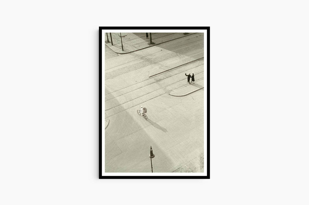 László Moholy-Nagy - 7 A.M 'New Year's Morning' - Hakyarts