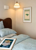 Set of 2 Contemporary Figurative & Equestrian Wall Art Prints – Chic Contours & Horse Racing Gallery Set