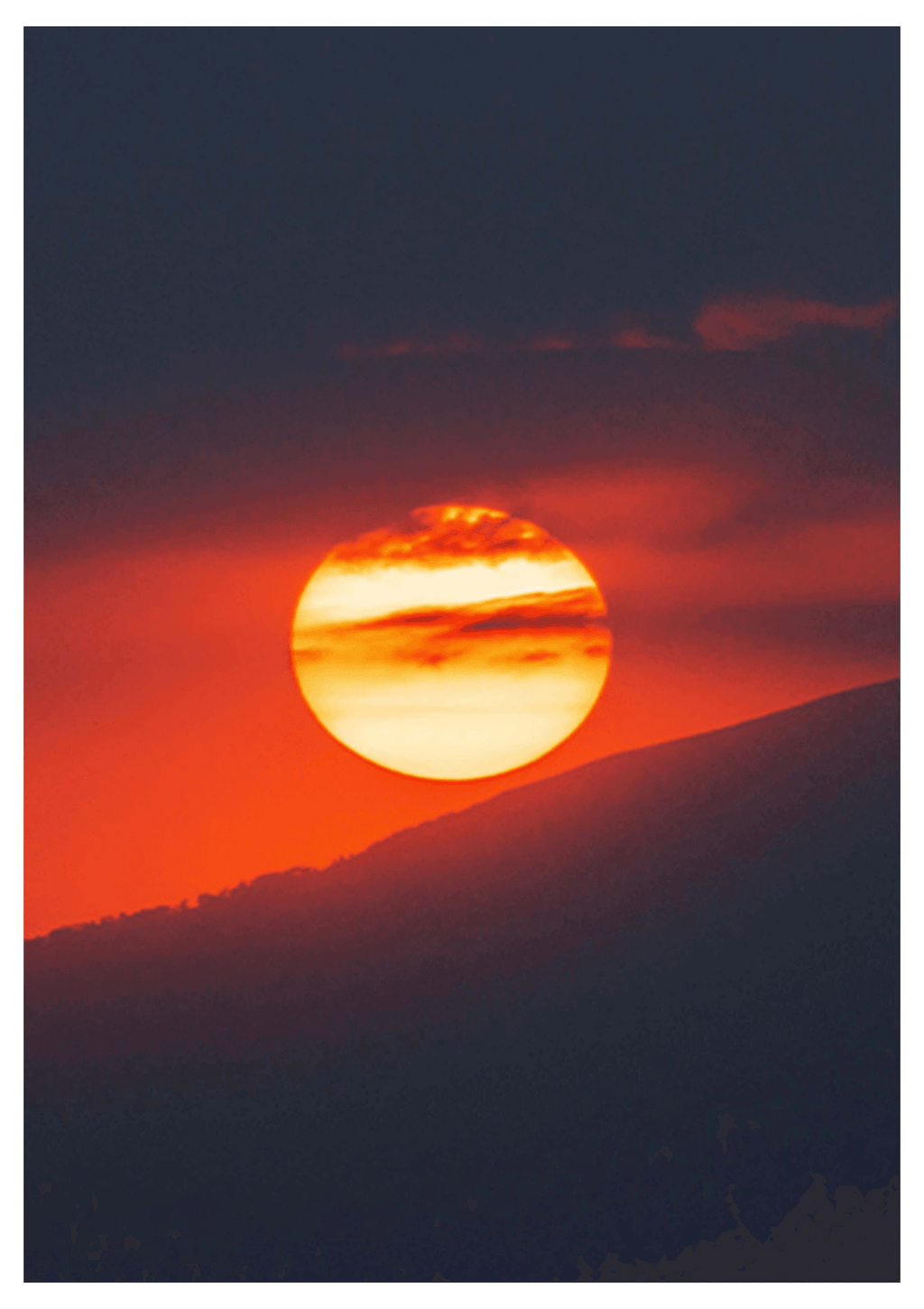 Red Sun Poster - Hakyarts