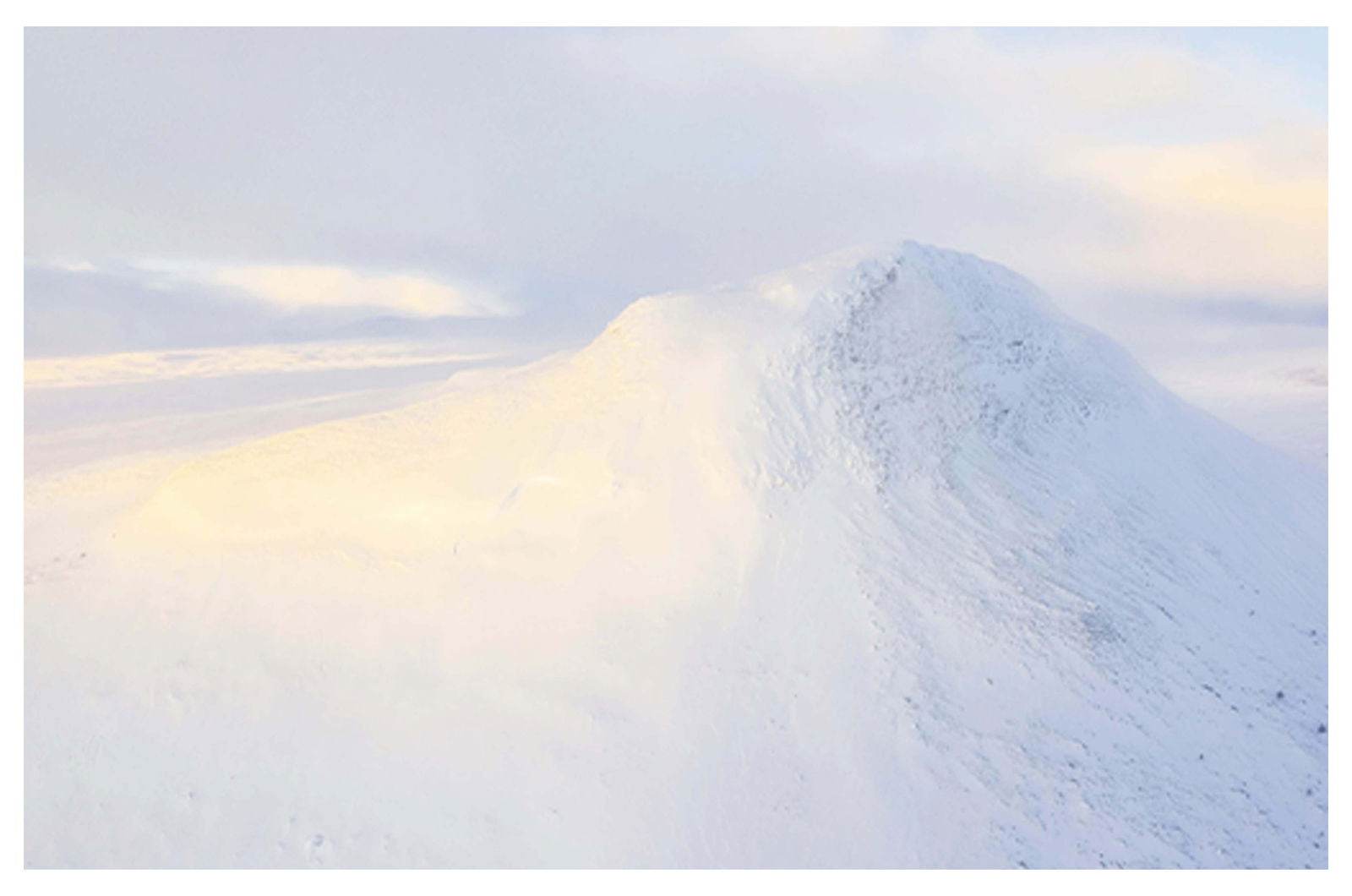 White Mountain Poster - Hakyarts